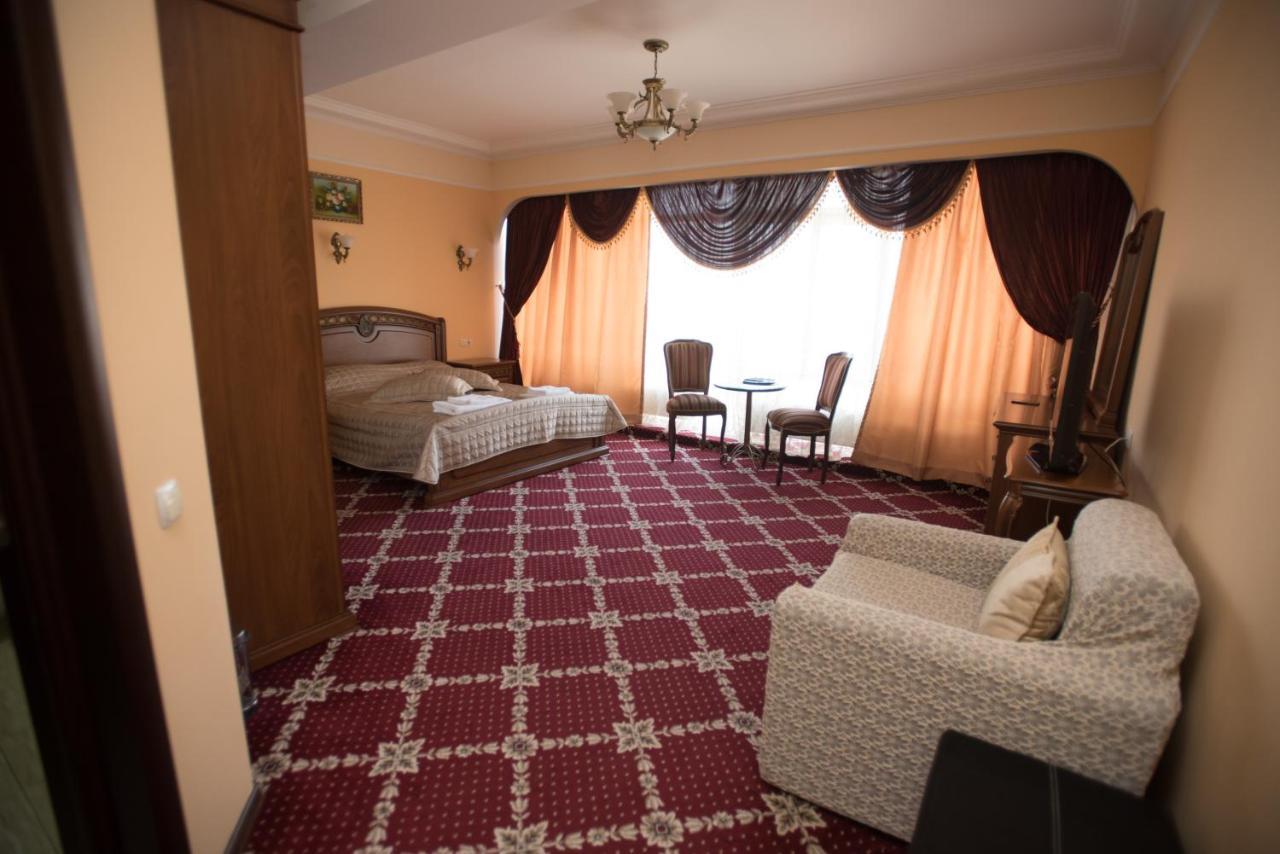 Altin Palace Comrat エクステリア 写真