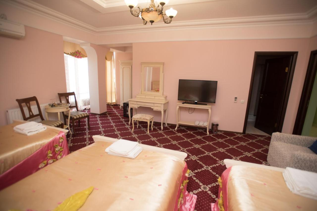 Altin Palace Comrat エクステリア 写真